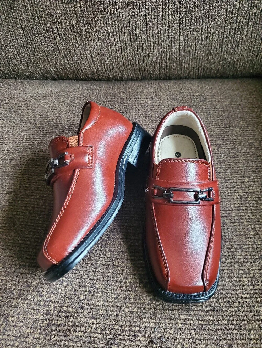 Boy's Classic Brown Slip-On Loafers NEW Size 6 (Little Boy)